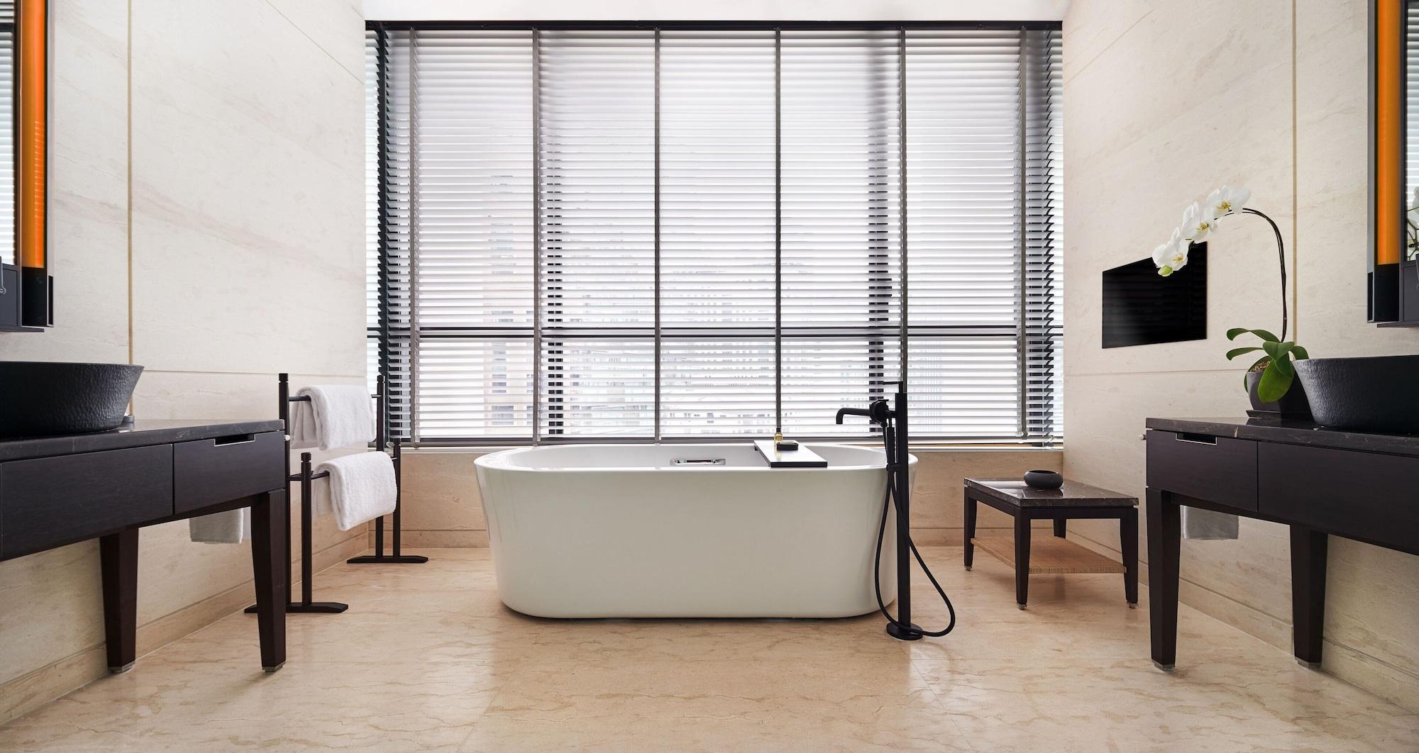 The Ruma Hotel And Residences Kuala Lumpur Eksteriør billede Venetian blinds