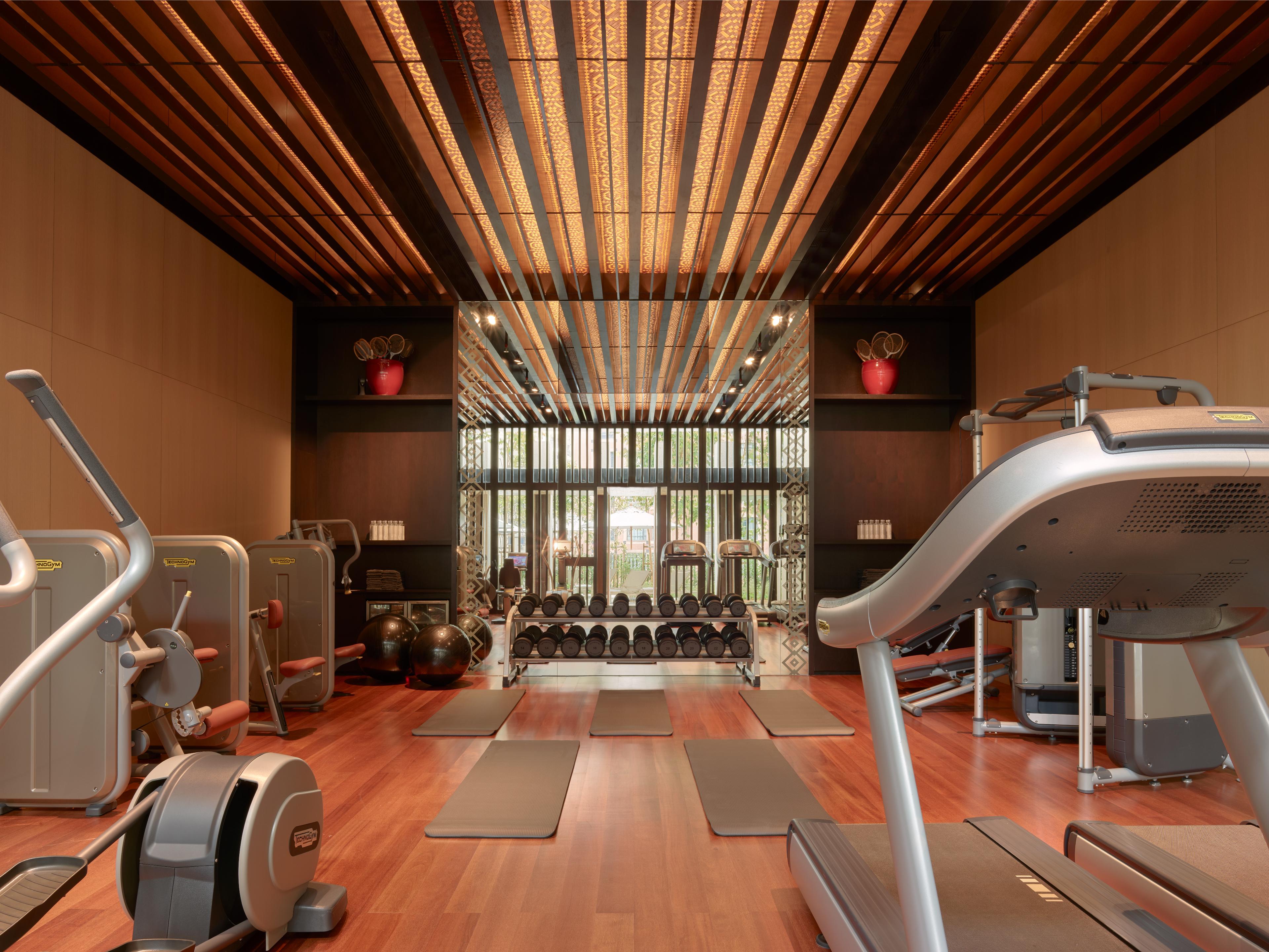 The Ruma Hotel And Residences Kuala Lumpur Eksteriør billede The gym at the hotel