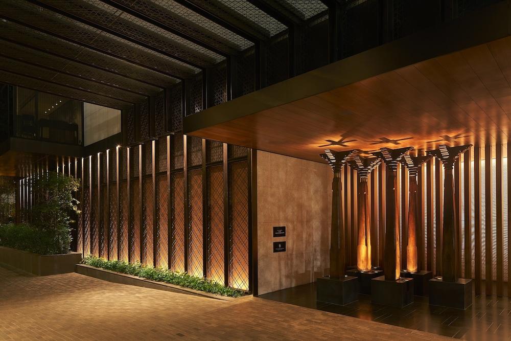 The Ruma Hotel And Residences Kuala Lumpur Eksteriør billede The entrance of the hotel